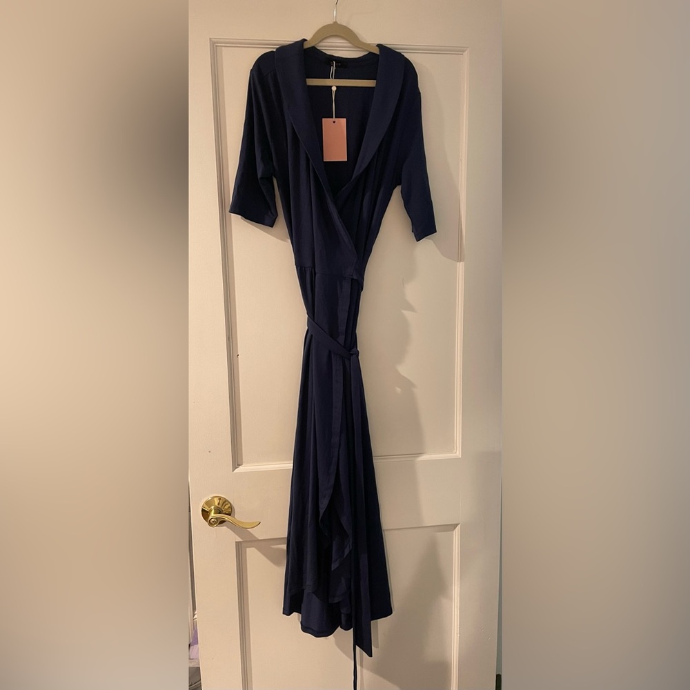 NWT Quince Tencel Jersey Midi Wrap Dress Medium - Picture 2 of 4